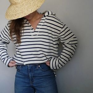 Vintage beach pullover